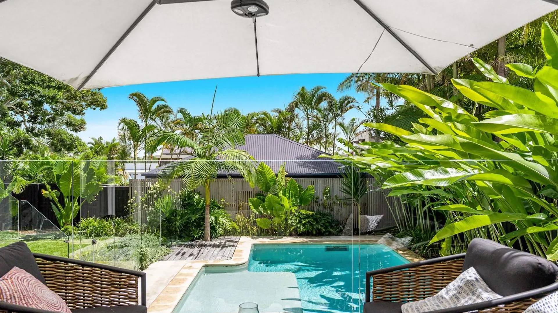 Byron Bay Accom - 60 Massinger St Sunset On Massinger 拜伦湾